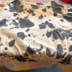 Free People Cozy Black and White Fleece Pullover and Short Set